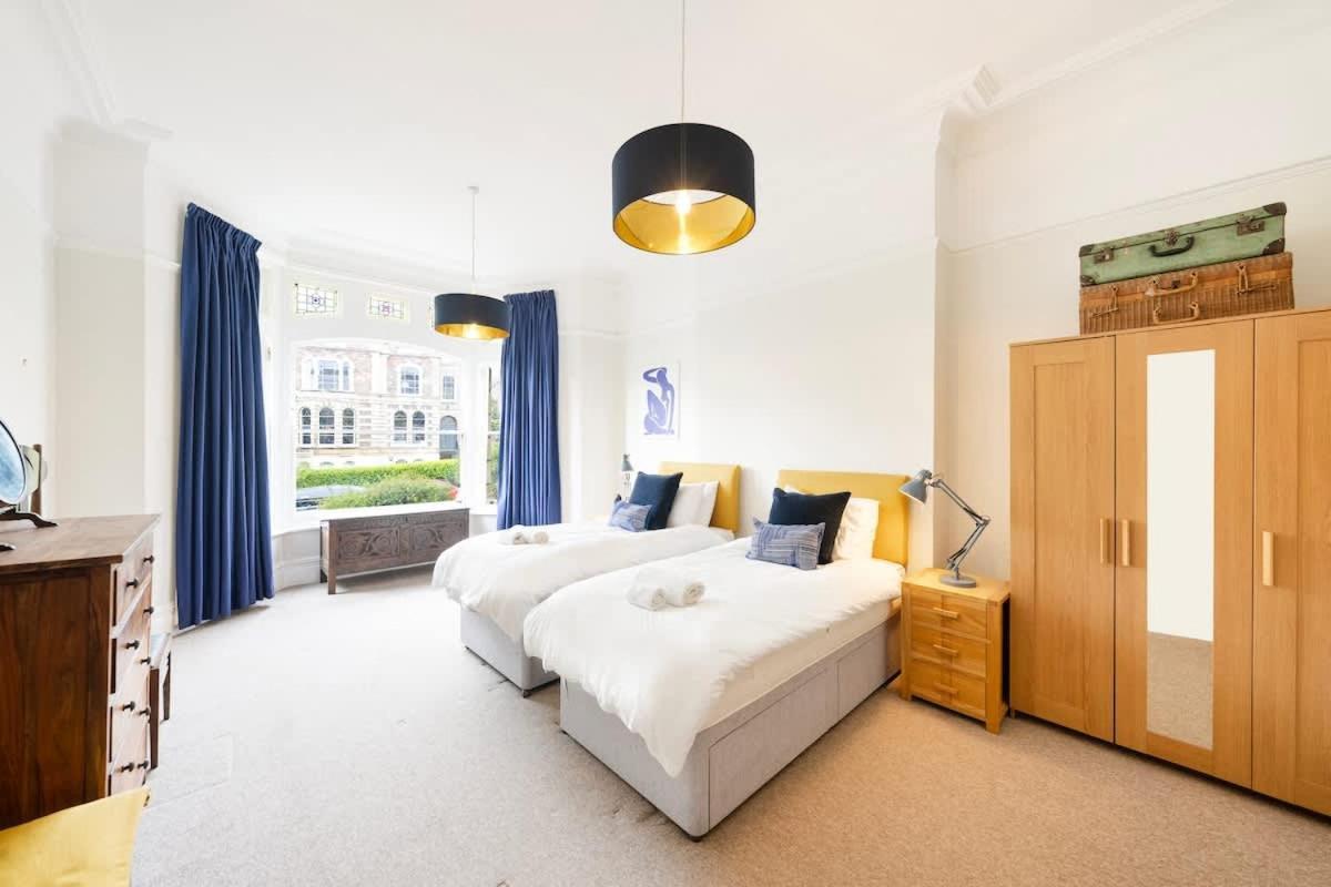 Spacious And Quiet Ground Floor Flat Бристол Екстериор снимка